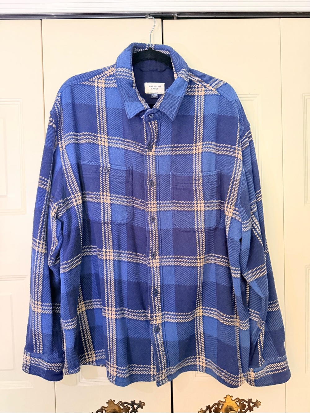 American Eagle Outfitters Blue Plaid Button-Up Shirt